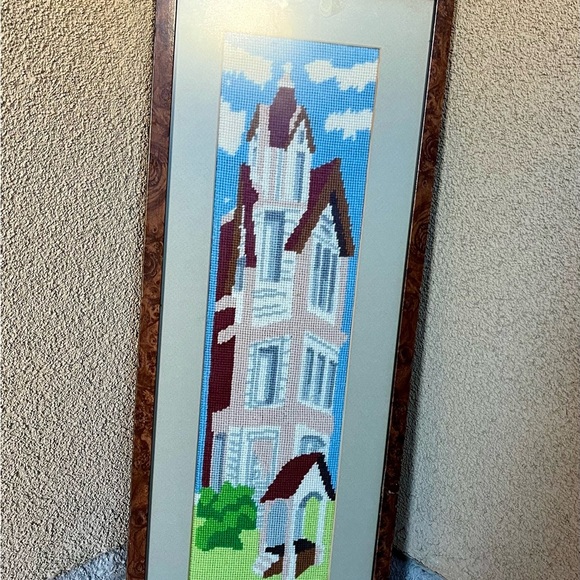 Vintage framed needlepoint European picture 11/28 inch - Picture 6 of 7